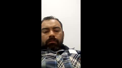 Snapshot of j_smiht02 chatting on 23, 4, 2026 james online show from 23, 4, 2026