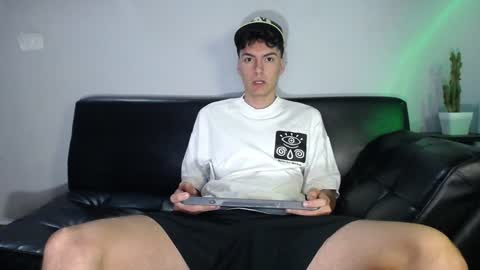 INDEPENDENT MODEL online show from 6, 12, 2024