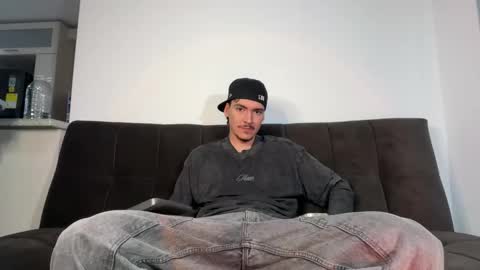 INDEPENDENT MODEL online show from 16, 11, 2025