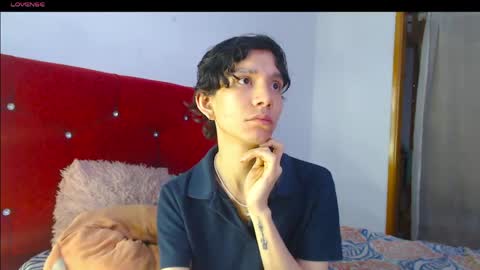 Snapshot of jack_s21 chatting on 25, 4, 2026 Laick online show from 25, 4, 2026