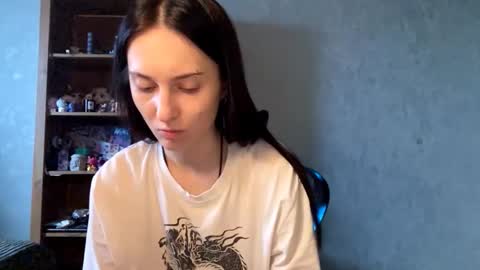 Snapshot of jackelineboldon chatting on 23, 11, 2025 Alice online show from 23, 11, 2025