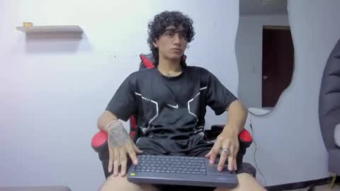 Snapshot of jackestaylor chatting on 13, 10, 2025 Jackes Taylor online show from 13, 10, 2025