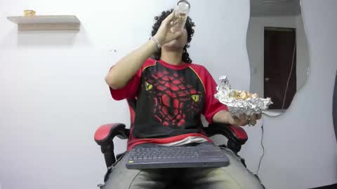 Snapshot of jackestaylor chatting on 26, 10, 2025 Jackes Taylor online show from 26, 10, 2025