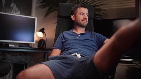 Colten Carter online show from 28, 9, 2025