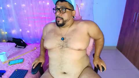 daddy sir master bear online show from 1, 3, 2025