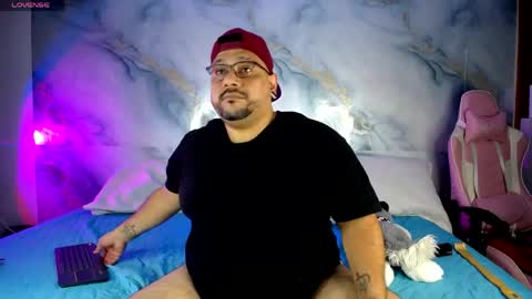 Snapshot of jacoob_woods chatting on 17, 4, 2026 daddy sir master bear online show from 17, 4, 2026