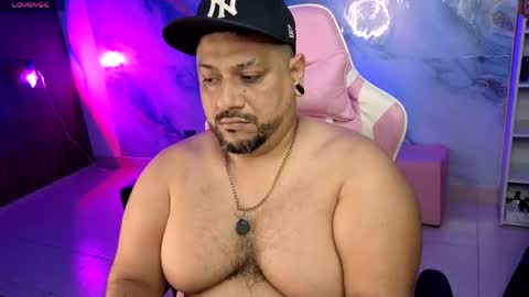 Snapshot of jacoob_woods chatting on 3, 5, 2026 daddy sir master bear online show from 3, 5, 2026