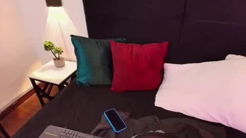 jacovelvet online show from 9, 2, 2026