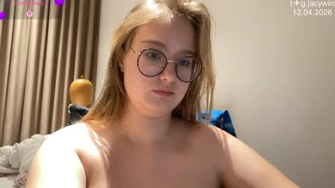 jacywinslat online show from 12, 4, 2026