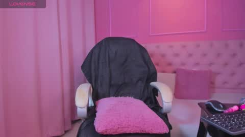 Vanniall online show from 15, 2, 2026