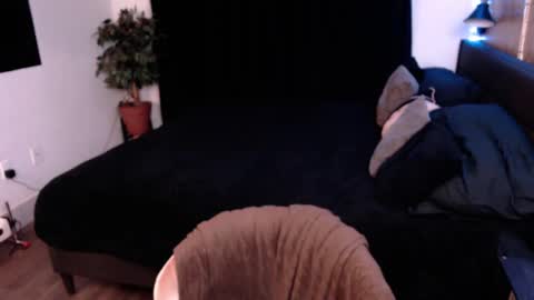 Jade online show from 29, 9, 2025