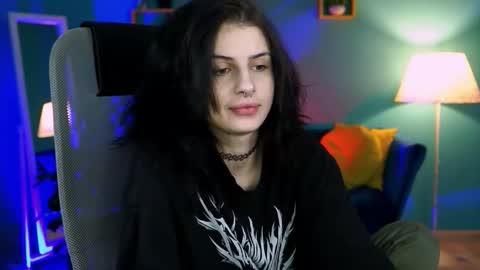 jade_castle online show from 5, 12, 2025