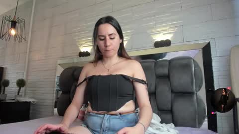  JADE  online show from 22, 12, 2025