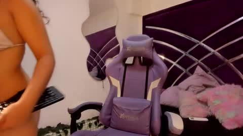 jade_ht online show from 12, 4, 2026