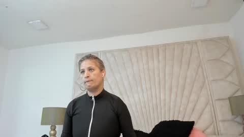 Snapshot of jade_squirt chatting on 25, 9, 2025 Jade online show from 25, 9, 2025