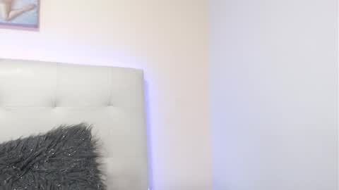 Jadeadamsxx online show from 7, 6, 2026