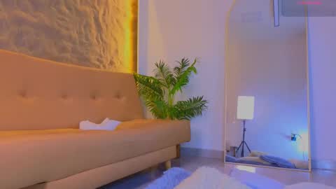 jadee__ online show from 9, 1, 2026