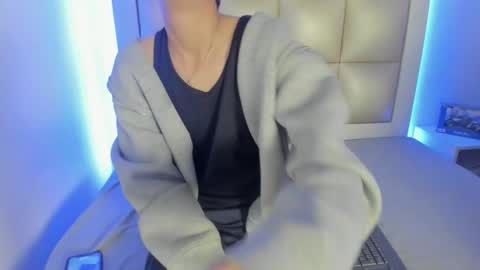 Snapshot of jadeestudios chatting on 9, 1, 2026 jadeestudios online show from 9, 1, 2026