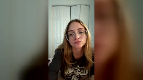 jademonroe0522 online show from 25, 4, 2026