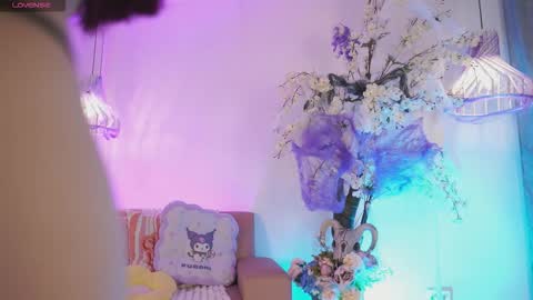 Jade Summer online show from 21, 10, 2025