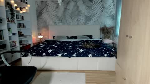 elena online show from 29, 1, 2025