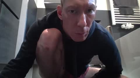 Snapshot of jak_81 chatting on 7, 12, 2024 jak_81 online show from 7, 12, 2024