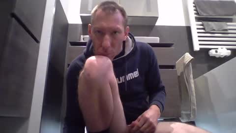 Snapshot of jak_81 chatting on 11, 12, 2024 jak_81 online show from 11, 12, 2024