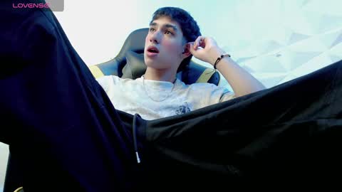 Snapshot of jake_tripp chatting on 29, 12, 2024 jake_tripp online show from 29, 12, 2024