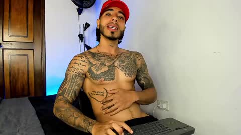 Snapshot of jakee_brown chatting on 23, 1, 2025 Santiago online show from 23, 1, 2025