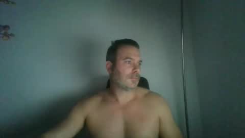 Snapshot of jam3s5959 chatting on 28, 4, 2026 jam3s5959 online show from 28, 4, 2026