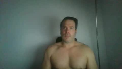 Snapshot of jam3s5959 chatting on 17, 5, 2026 jam3s5959 online show from 17, 5, 2026