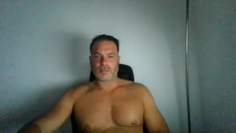 Snapshot of jam3s5959 chatting on 4, 8, 2026 jam3s5959 online show from 4, 8, 2026