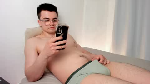 Hey there Im Jame online show from 15, 4, 2026