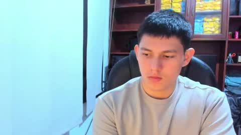 james_cr online show from 28, 2, 2025