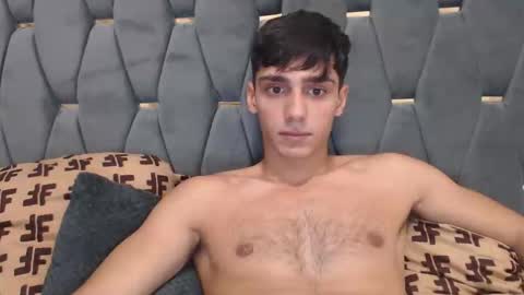 Snapshot of james_qss8 chatting on 17, 9, 2025 James online show from 17, 9, 2025