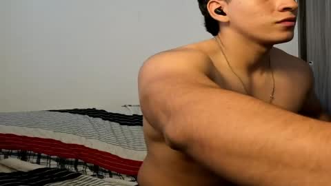 james_silva1 online show from 14, 5, 2026