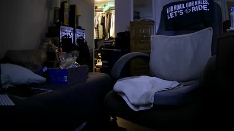 James Bondage online show from 11, 2, 2026