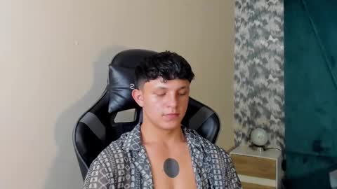 jamesgolden_ online show from 28, 2, 2025