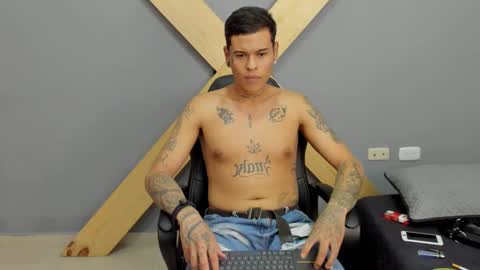 Jamesinked  online show from 13, 12, 2024