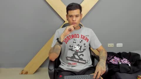 Jamesinked  online show from 16, 12, 2024