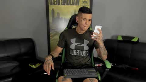 Jamesinked  online show from 21, 12, 2024