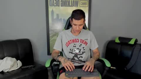 Jamesinked  online show from 28, 1, 2025