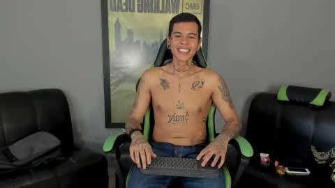 Jamesinked  online show from 7, 2, 2025