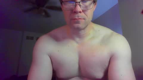 Snapshot of jamesjewels chatting on 18, 1, 2026 jamesjewels online show from 18, 1, 2026