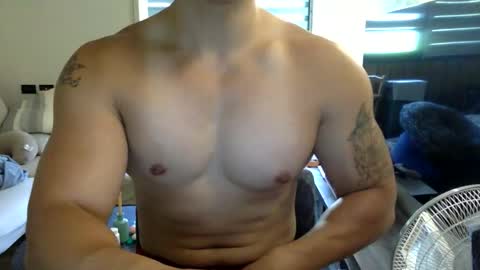 Snapshot of jamesmo820913 chatting on 13, 10, 2025 jamesmo820913 online show from 13, 10, 2025