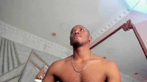 Snapshot of jamesparck chatting on 4, 1, 2025 James online show from 4, 1, 2025