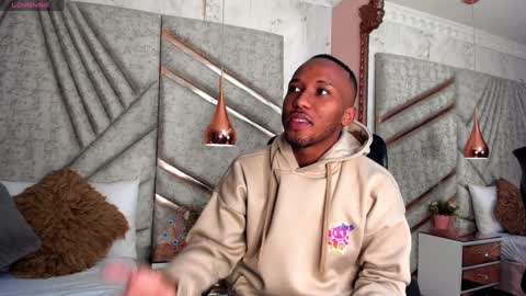 Snapshot of jamesparck chatting on 23, 1, 2025 James online show from 23, 1, 2025