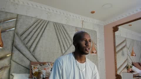 Snapshot of jamesparck chatting on 9, 2, 2025 James online show from 9, 2, 2025