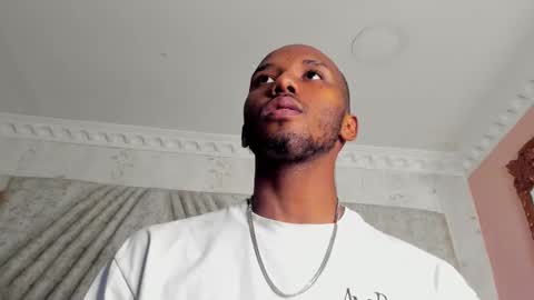 Snapshot of jamesparck chatting on 1, 3, 2025 James online show from 1, 3, 2025