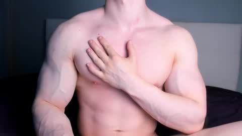 Snapshot of jamesstong chatting on 28, 9, 2025 James Strong online show from 28, 9, 2025